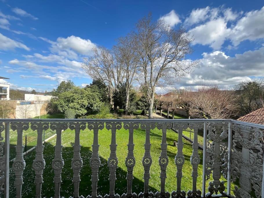 Вилла La Demeure De Margot - 24 Couchages Villeneuve-sur-Yonne Экстерьер фото